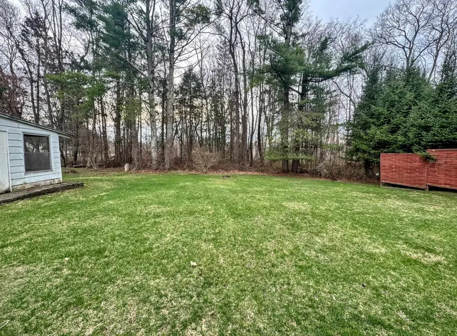 47 Sycamore Lane, Shaftsbury, VT 05262 - #3