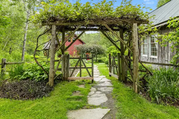 1355 Podunk Road, Norwich, VT 05055