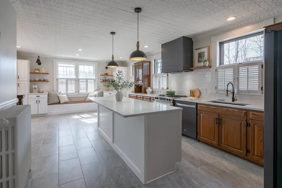 18 Manchester Street, Nashua, NH 03064-2110 - #3