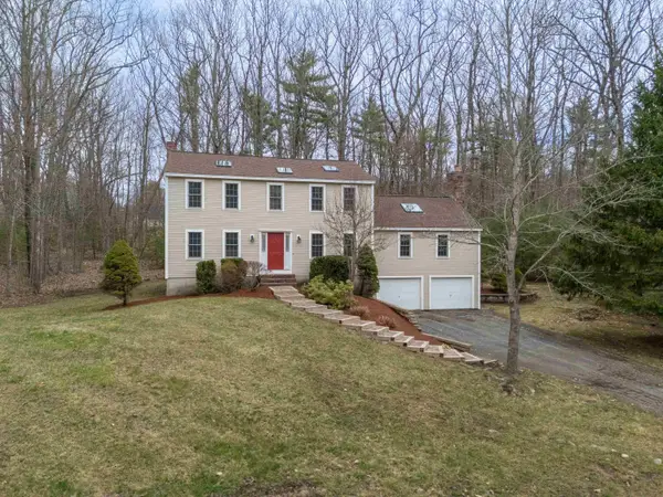 30 Geisser Lane, Hampstead, NH 03841