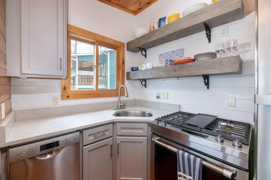 148 Lucerne Avenue, Laconia, NH 03246 - #3