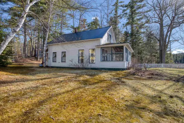 4982 Province Lake Road, Wakefield, NH 03830