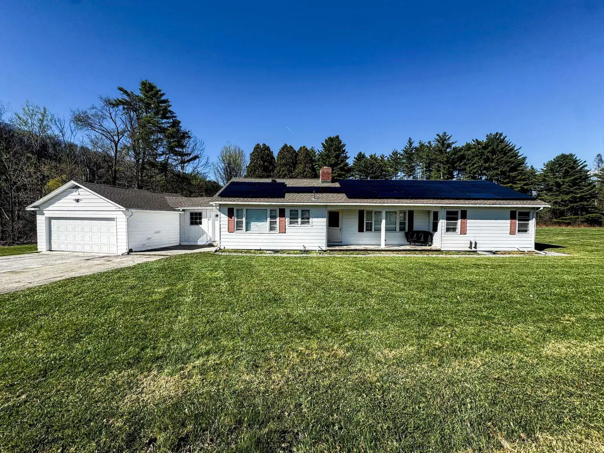 105 Schoolhouse Road, Pownal, VT 05261 - #1