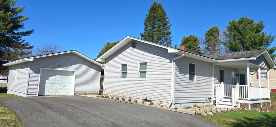 33 Lynwood Drive, Derby, VT 05829 - #3