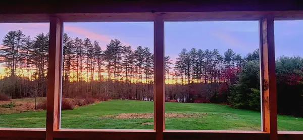 12 Hummingbird Lane, Standish, ME 04085