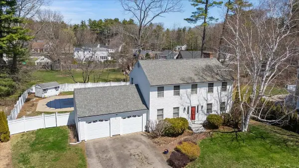 39 Norton Road, Hampton, NH 03842
