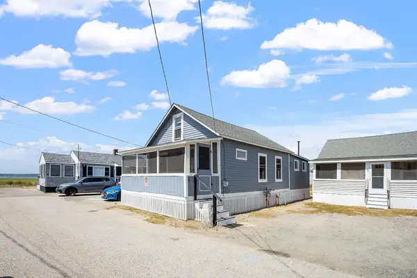22-24 Perkins Avenue, Hampton, NH 03842