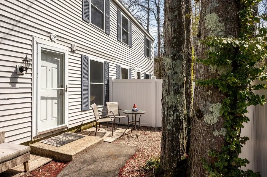 29 Hemlock Forest, Dover, NH 03820 - #3