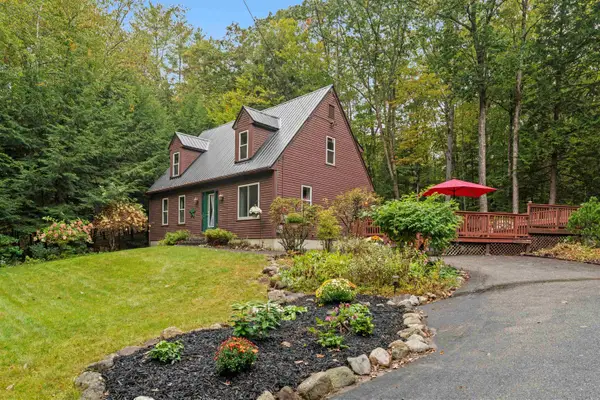 17 Centennial Drive, Webster, NH 03303