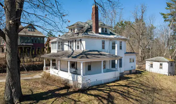 37 Edgehill Road, St. Johnsbury, VT 05819