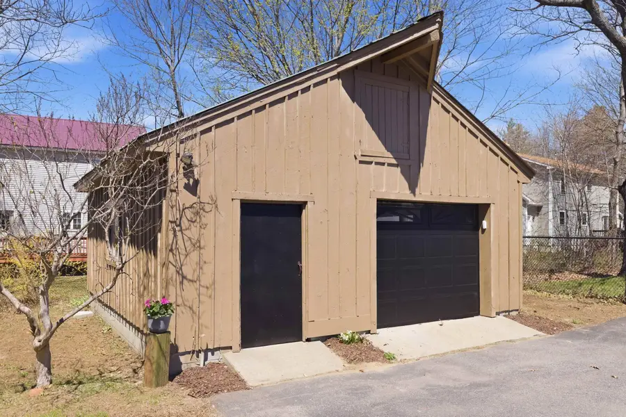 18 Massachusetts Avenue, Laconia, NH 03246 - #3