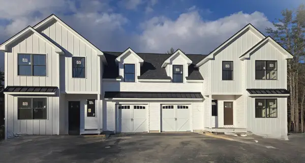 669 High Street, Candia, NH 03034