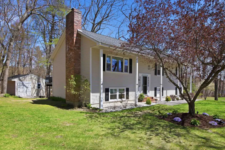 1 Debbie Terrace, Derry, NH 03038 - #3