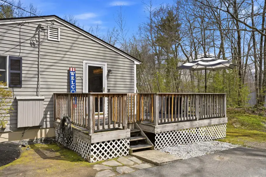 9 Tuttle Road, Bedford, NH 03110 - #3