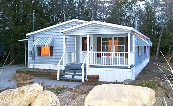 239 Bog Road, Hillsborough, NH 03244