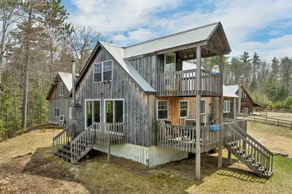 17 Croto Lane, Albany, NH 03818