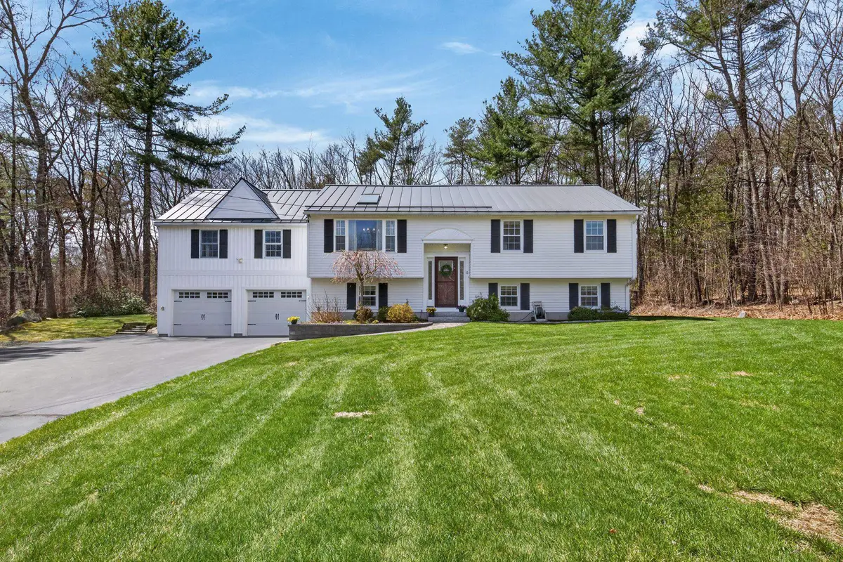 5 Maureen Lane, Hudson, NH 03051 - #1