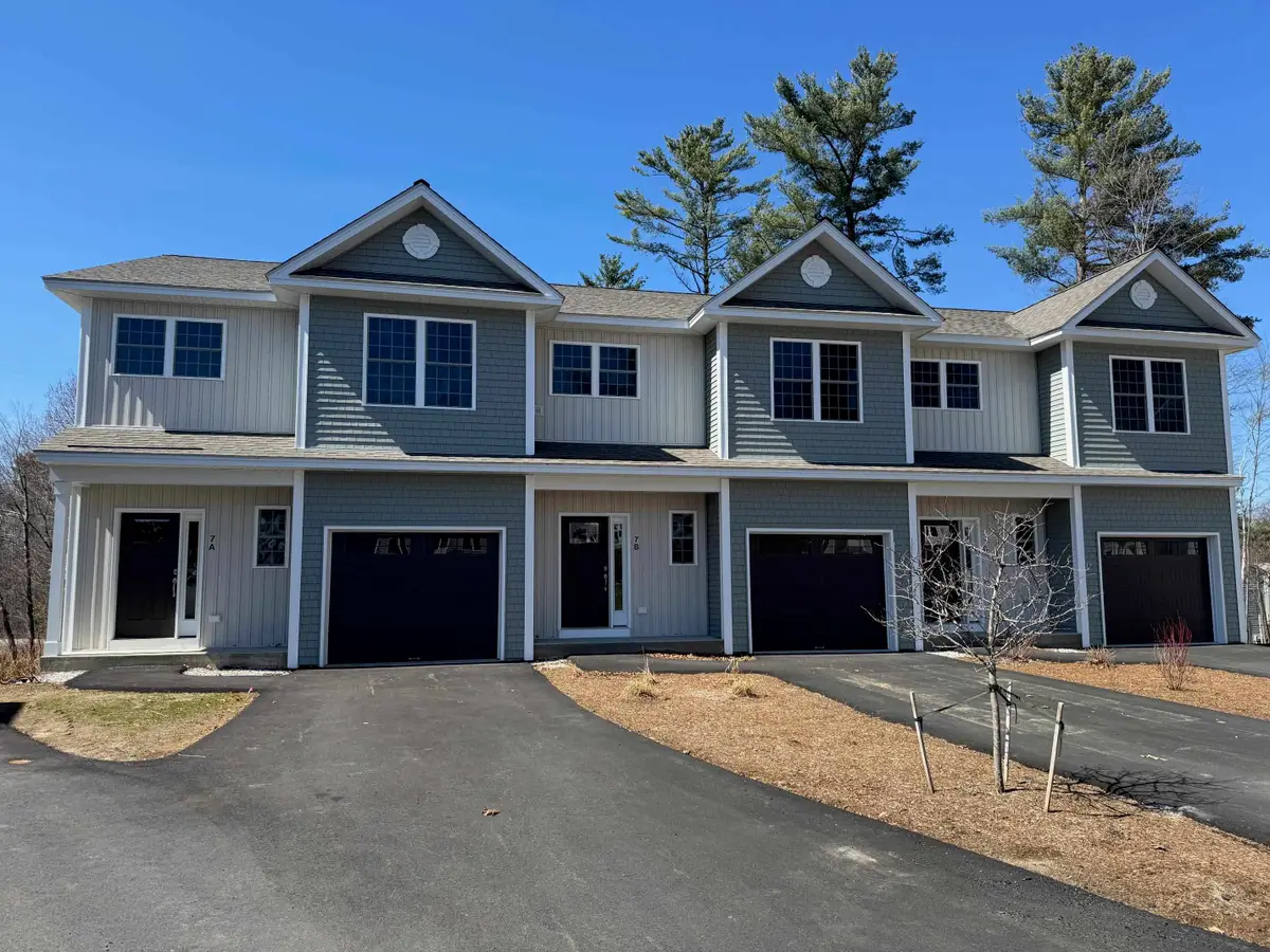7B Dearborn Circle, Goffstown, NH 03045 - #1
