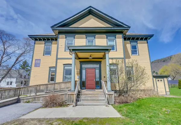 14 School Street, Bristol, VT 05443