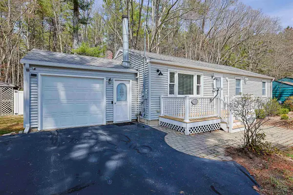 19 Strafford Road, Dover, NH 03820