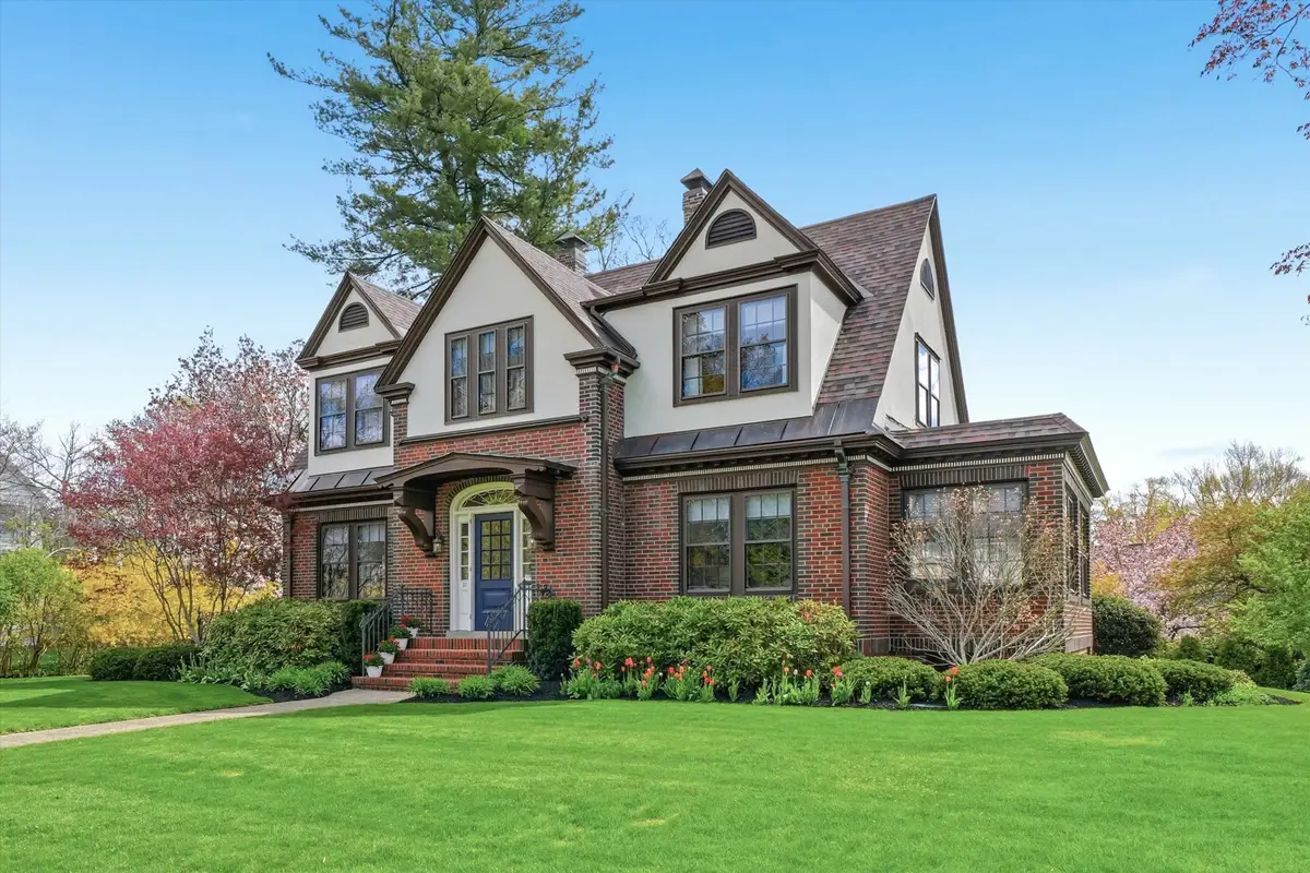 37 Chester Street, Nashua, NH 03064 - #1