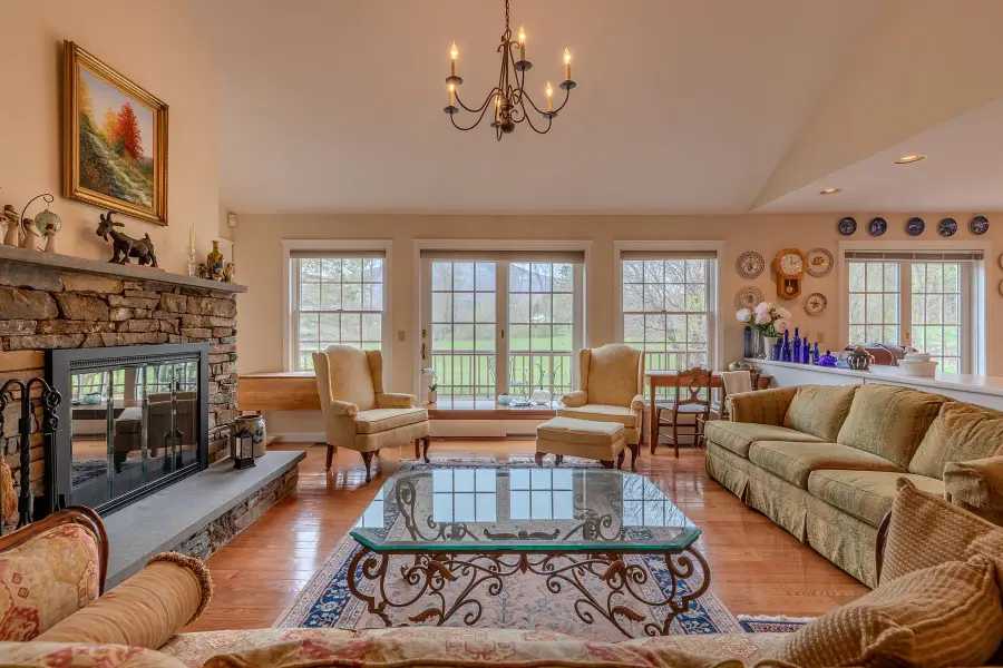 12 Beattie Lane, Manchester Center, VT 05255 - #2