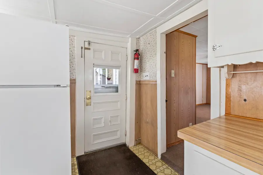 393 Wadleigh Falls Road, Newmarket, NH 03857 - #2