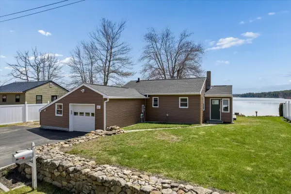 167 Lake Shore Drive, Franklin, NH 03235