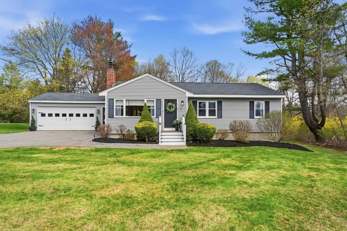 9 Scottsdale Road, Atkinson, NH 03811 - #1