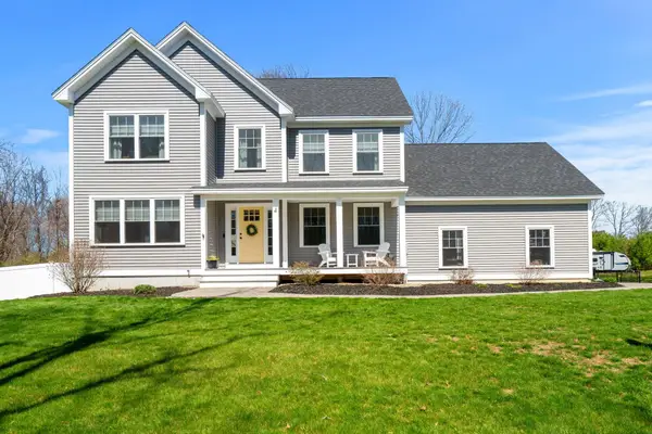 4 Overlook Drive, Epping, NH 03042