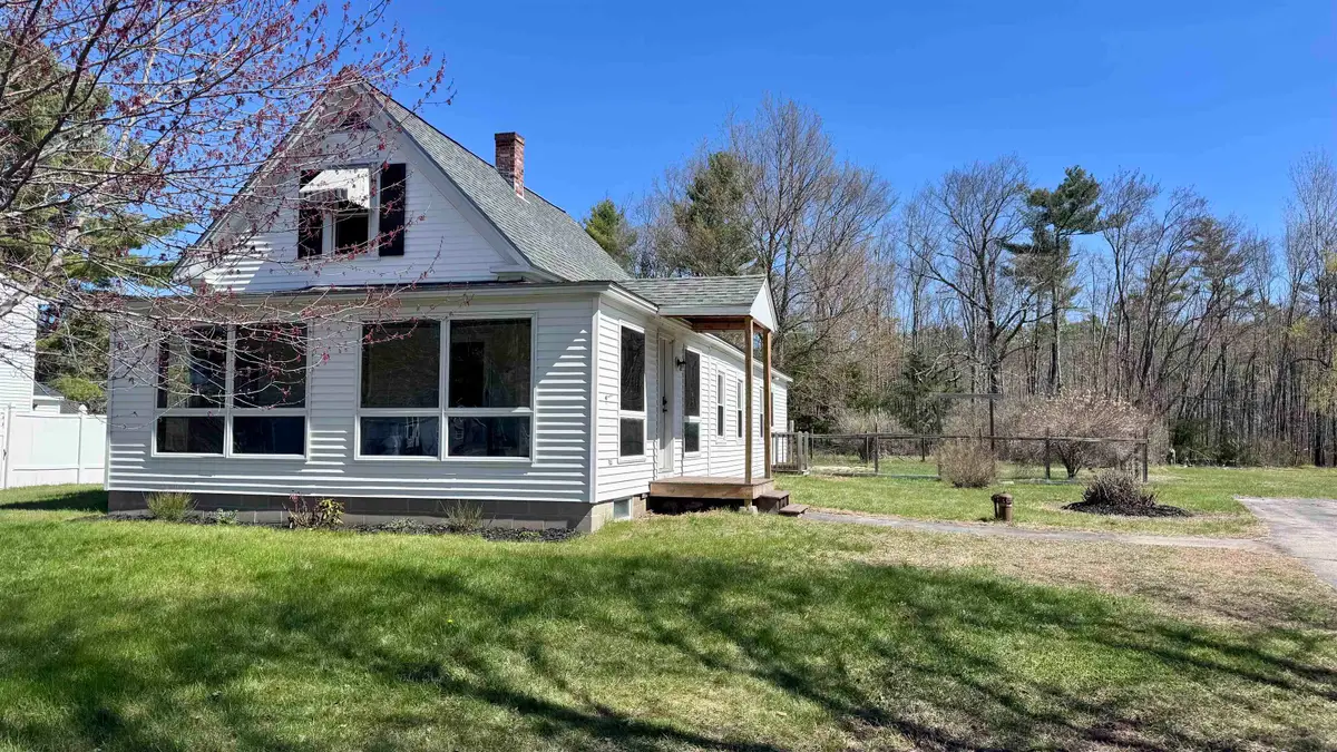 8 Old Bay Road, New Durham, NH 03855 - #1