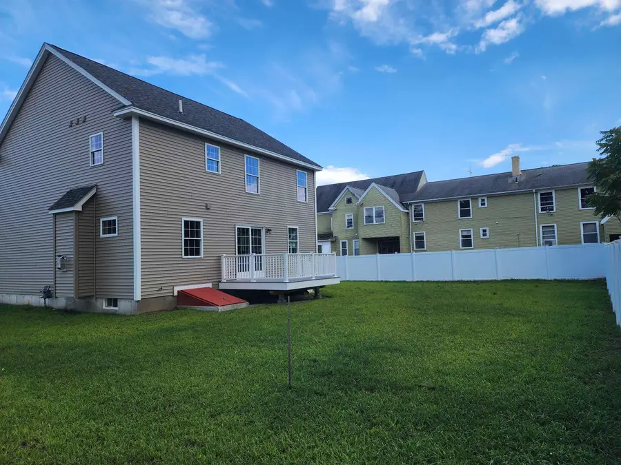 21 Library Street, Hudson, NH 03051 - #3