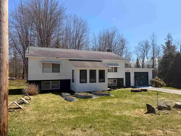 147 South Lunenburg Road, Lunenburg, VT 05906