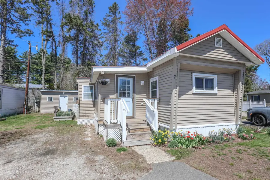 7 Grenier Boulevard, Londonderry, NH 03053 - #2