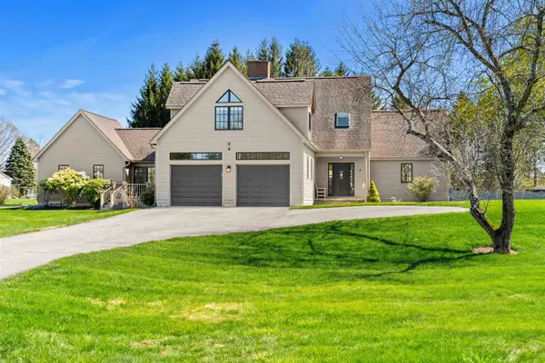 4 Apple Way, Stratham, NH 03885