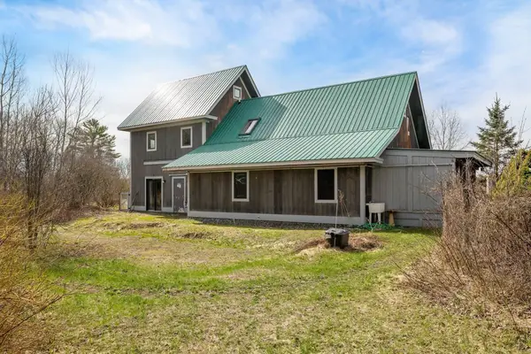 2013 Battle Row Road, Hyde Park, VT 05655