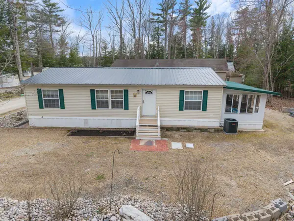 29 Edge O Lake Drive, Tuftonboro, NH 03816