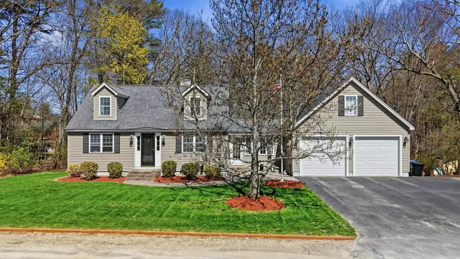 7 Vernon Street, Hudson, NH 03051 - #2