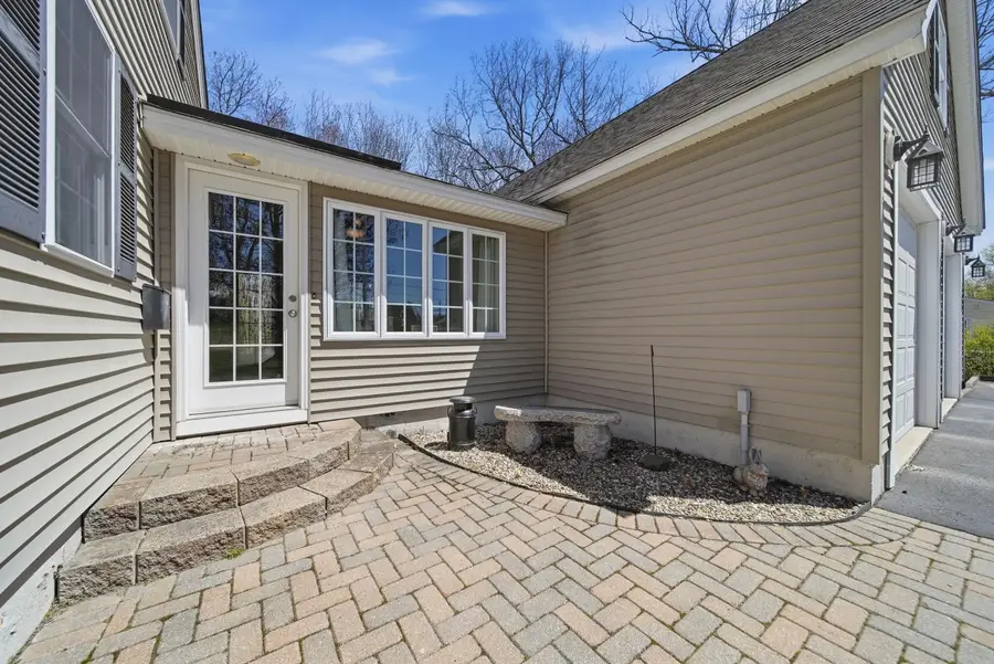 7 Vernon Street, Hudson, NH 03051 - #3