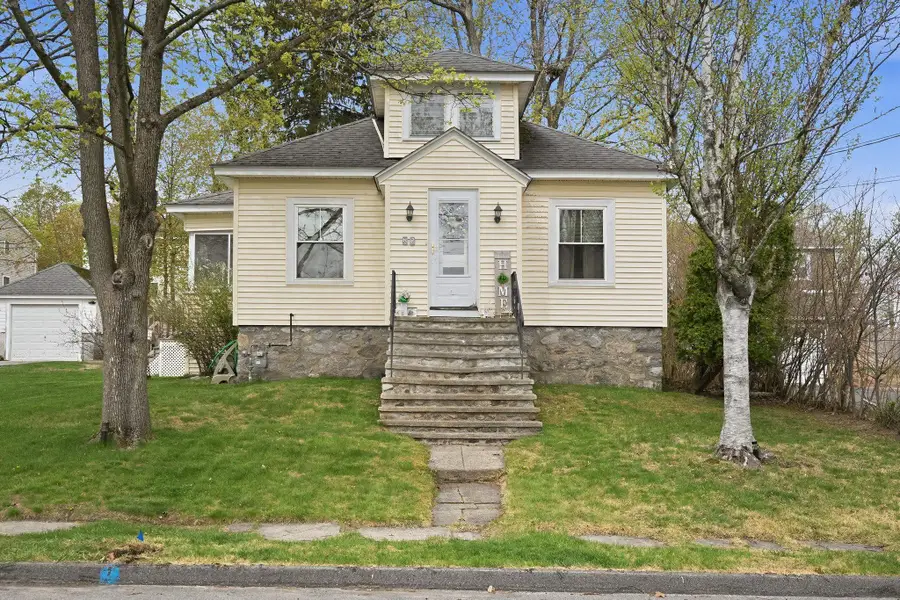 82 Sunnyside Street, Manchester, NH 03103 - #2