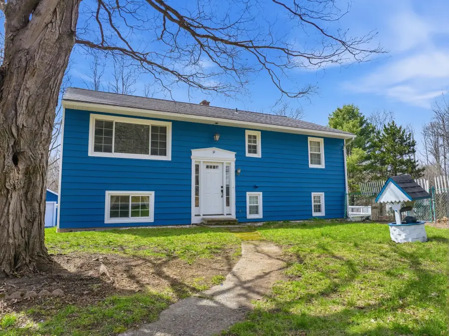 32 Gentes Road, Essex Junction, VT 05452 - #2