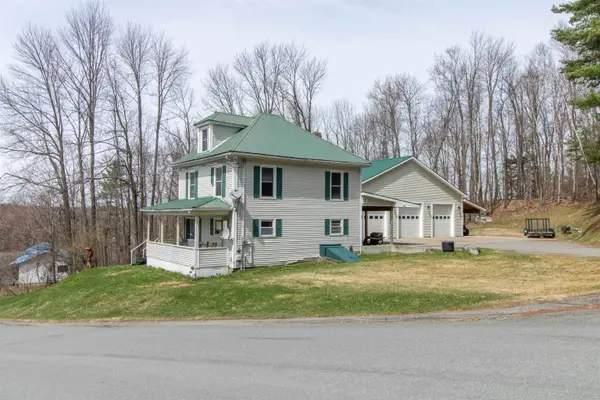 77 Water Street, Orleans, VT 05860