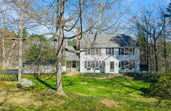 12 Candlewood Drive, Amherst, NH 03031