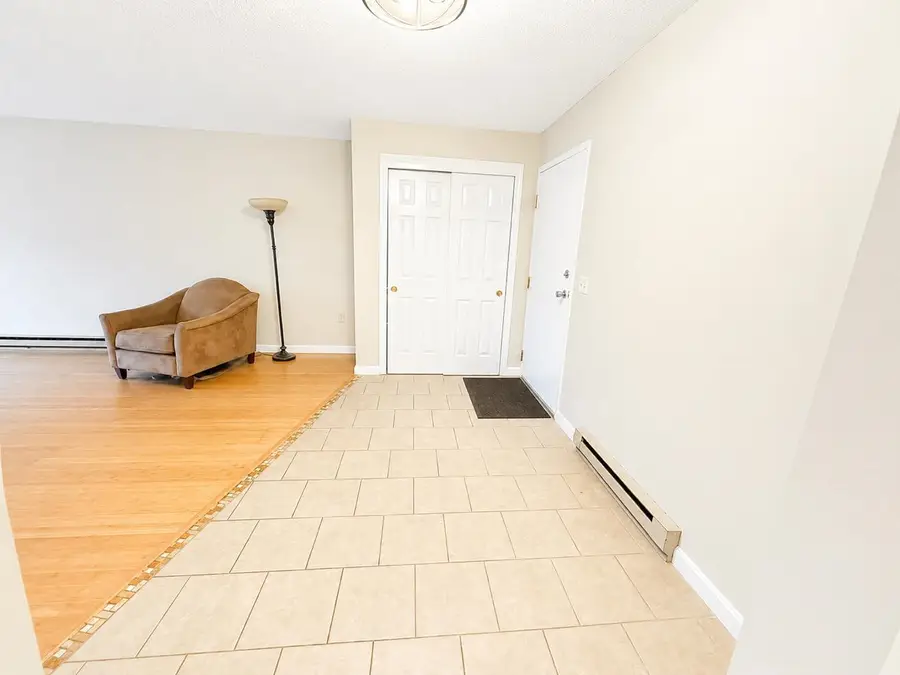 122 Eastern Avenue #101, Manchester, NH 03104 - #3