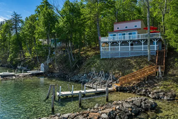 878 Rattlesnake Island, Alton, NH 03810