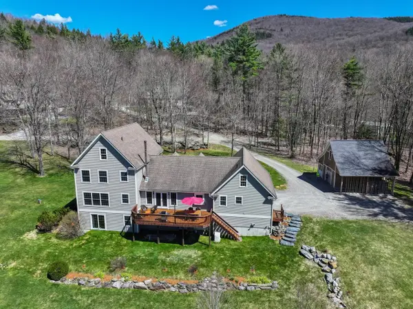 880 Stonefence Road, Richmond, VT 05477