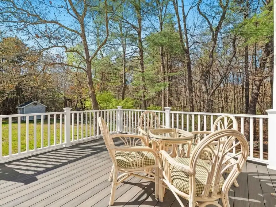 25 Fletcher Drive, Pelham, NH 03076 - #3