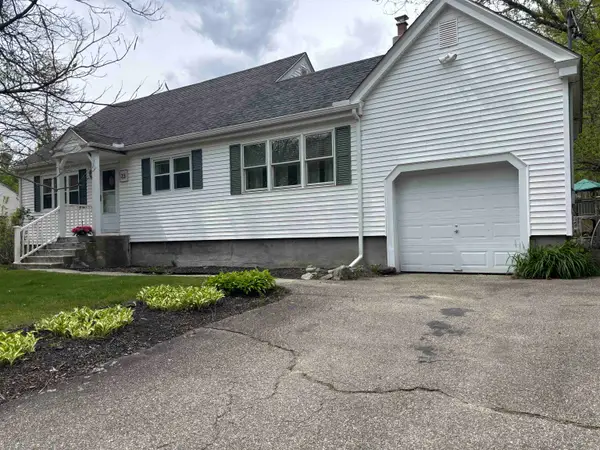 23 Jericho Road, Pelham, NH 03076-3613