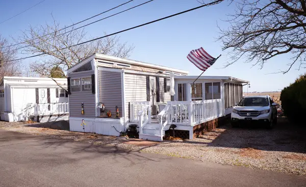 308 Route 286 #33, Seabrook, NH 03874