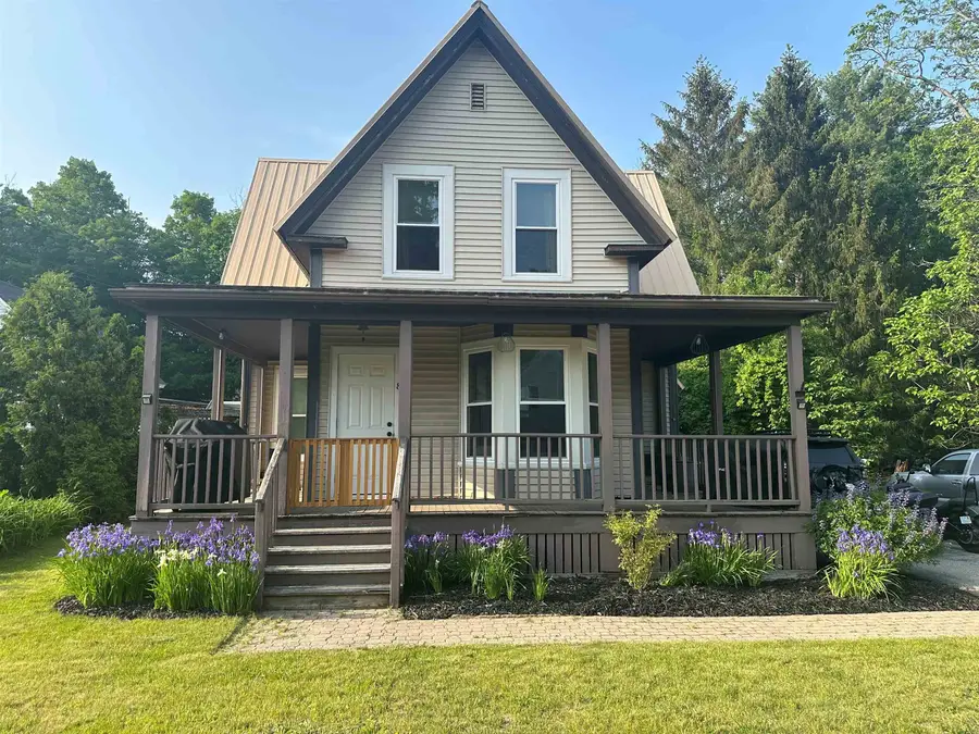 8 Main Street, Raymond, NH 03077-2204 - #2